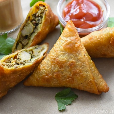 Chicken Samosa / Pyramid