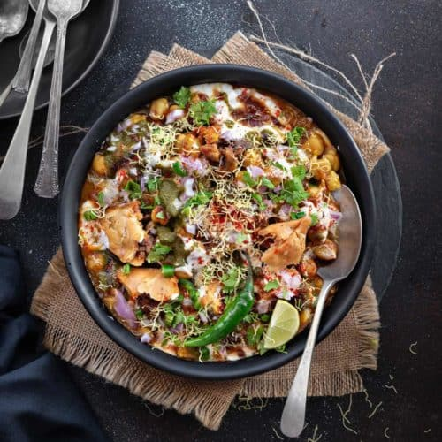 SAMOSA CHOLE CHAAT