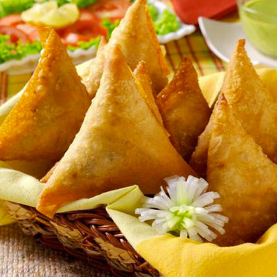 Veg. Samosa / Pyramid